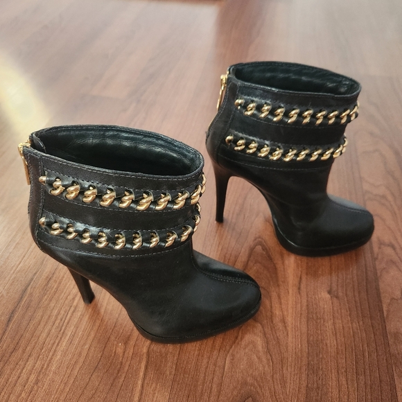 Tory Burch Heeled Ankle Booties - Picture 3 of 5